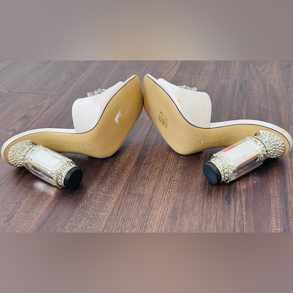 NALEBE BY AMINA MEANS SATIN AURUM MULES - Picture 15 of 16
